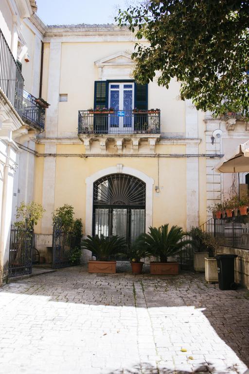 Risveglio Ibleo Bed & Breakfast Ragusa Bagian luar foto